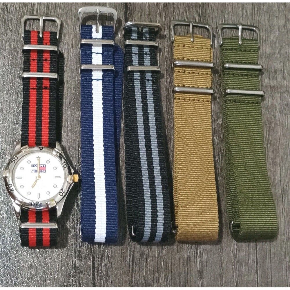 Tommy Hilfiger 1238 Men’s Vintage Watch 300M 1000FT Quartz USA 4 NATO Straps